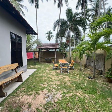 Relaxs Homestay Кота-Бару Екстер'єр фото